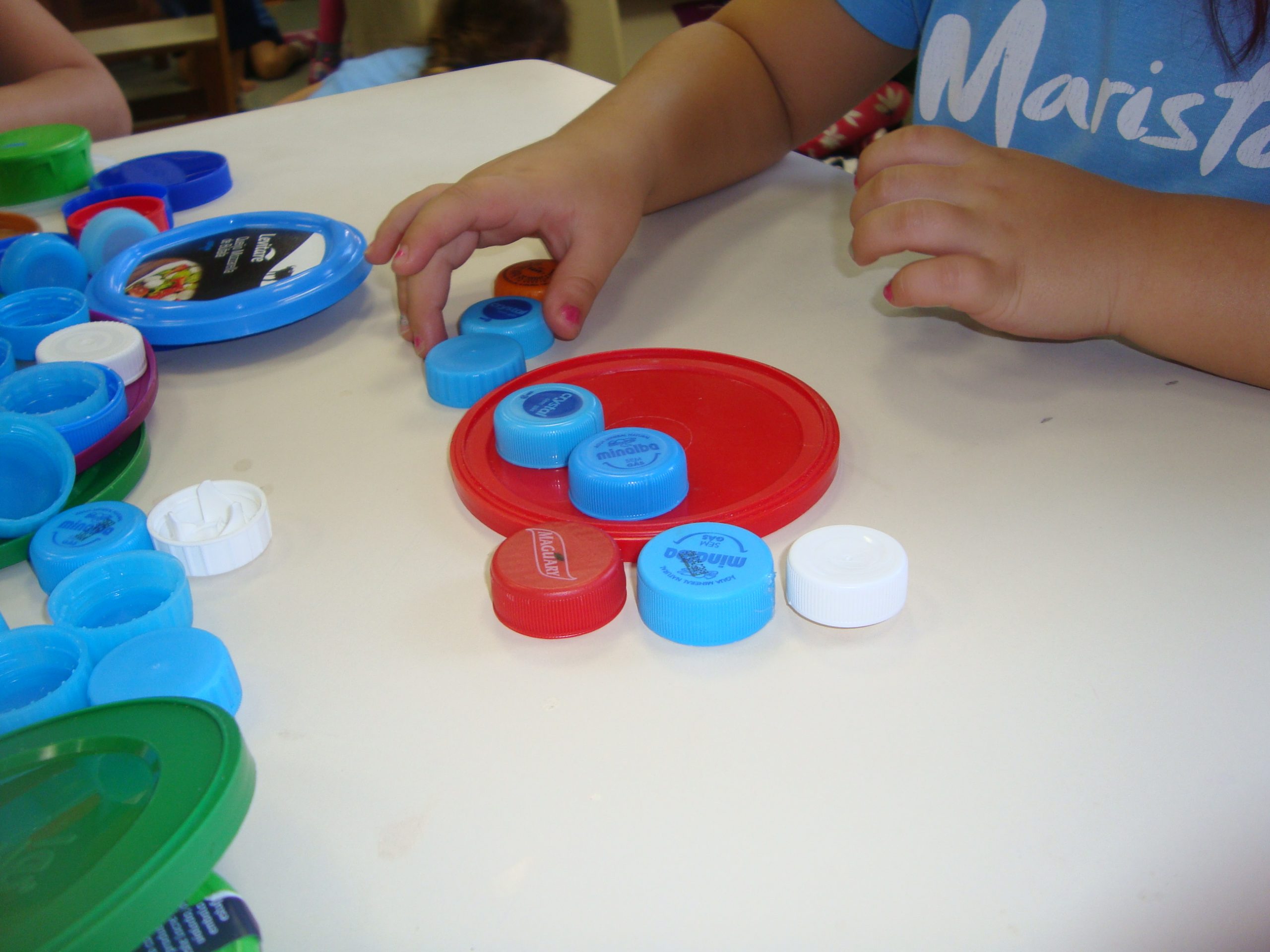 Materiais não estruturados na Educação Infantil: O Desafio do Brincar
