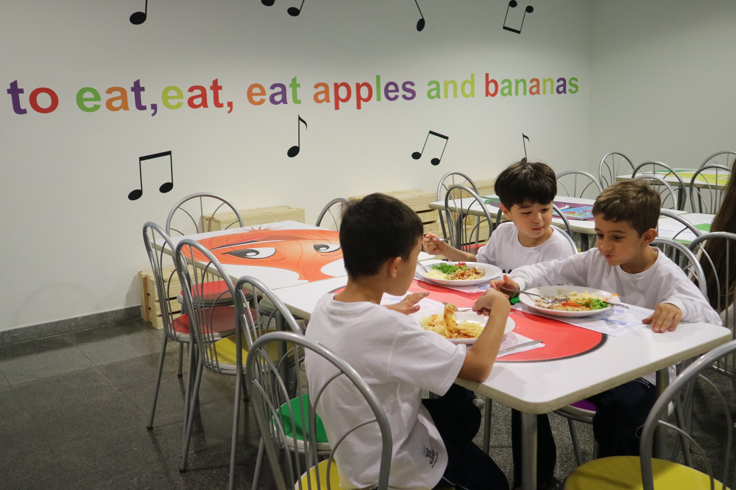 Alunos da Educação Infantil e Ensino Fundamental – Anos Iniciais ganham espaço alimentar exclusivo